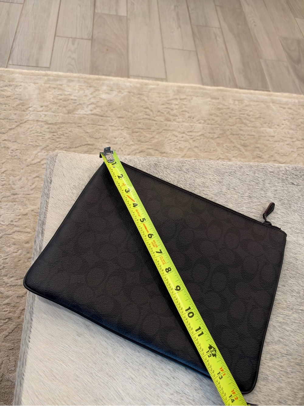Coach Signature Large Tech Laptop Pouch Black/Oxblood F25520